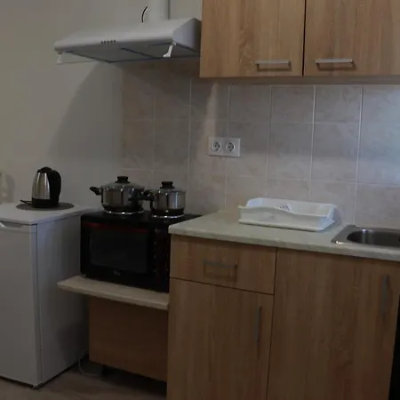 Christos Family δ Apartment